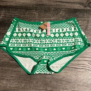 NWT pink cheeky panties size large